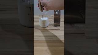 Aerolatte Handheld Milk Frother [upl. by Moorefield]